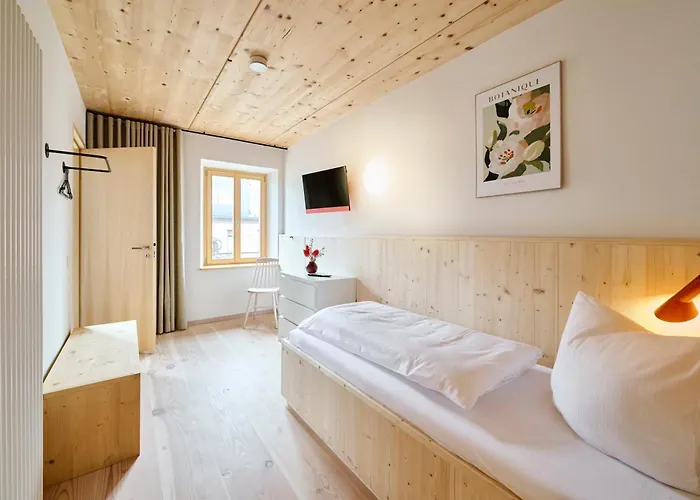 Hotel Schwarzes Kreuz *